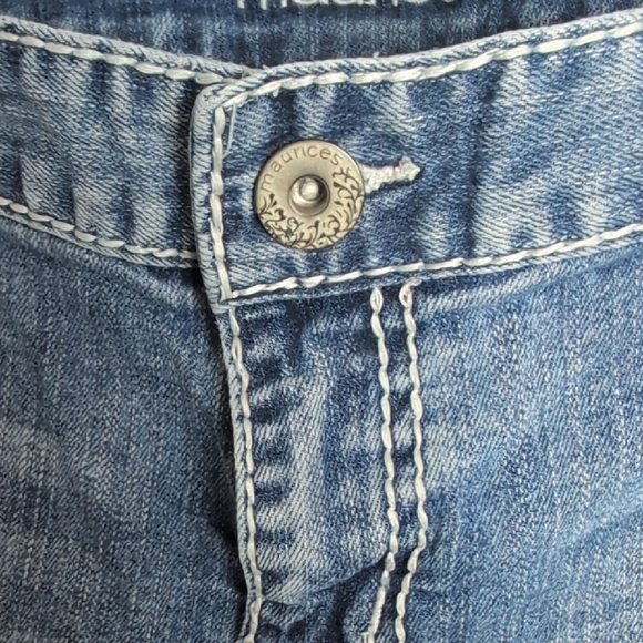 Maurices Distressed Blue Jean Shorts, Sz. 13/14 - Picture 3 of 8